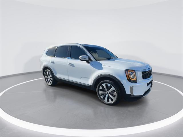 used 2022 Kia Telluride car, priced at $32,998