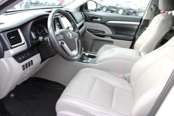 used 2019 Toyota Highlander car, priced at $24,969