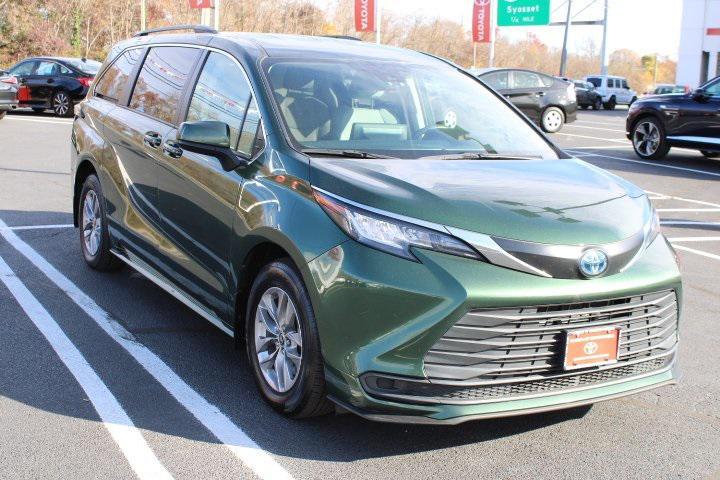 used 2022 Toyota Sienna car, priced at $39,469