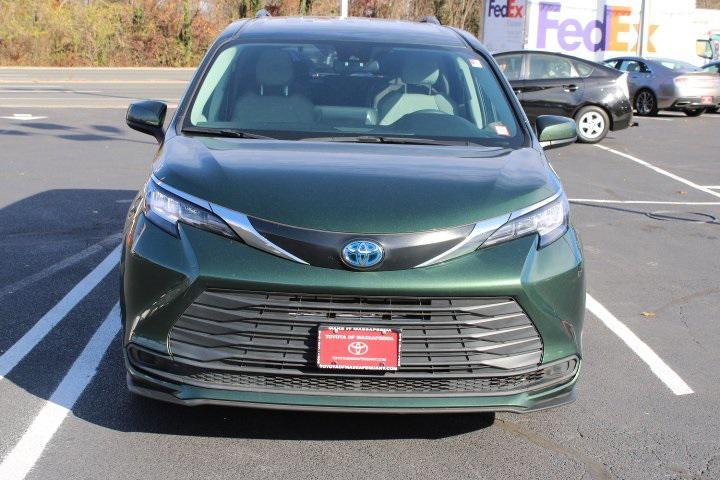 used 2022 Toyota Sienna car, priced at $39,469