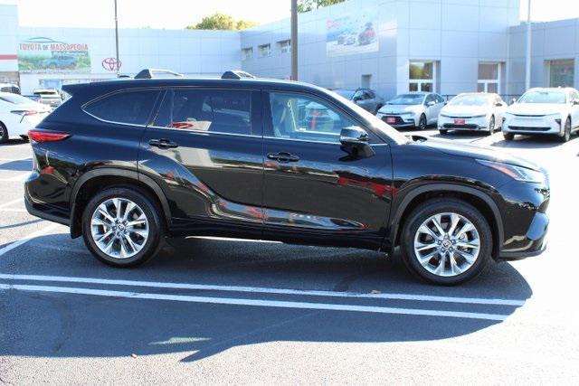 used 2023 Toyota Highlander car, priced at $39,969