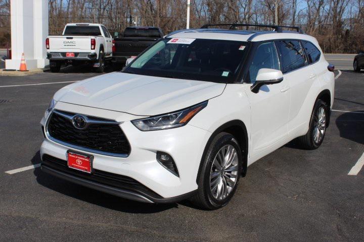 used 2022 Toyota Highlander car, priced at $39,969