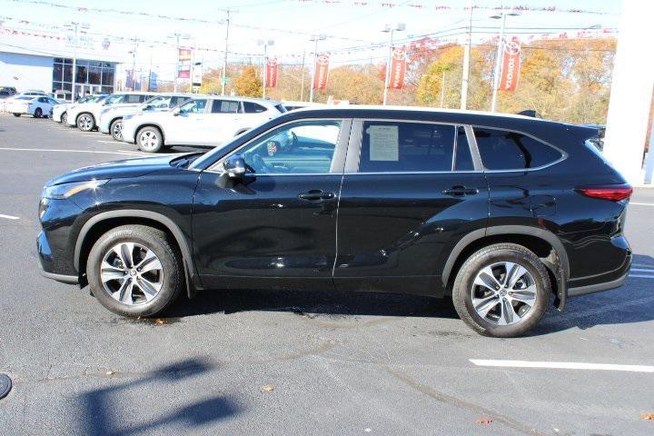 used 2023 Toyota Highlander car, priced at $38,469