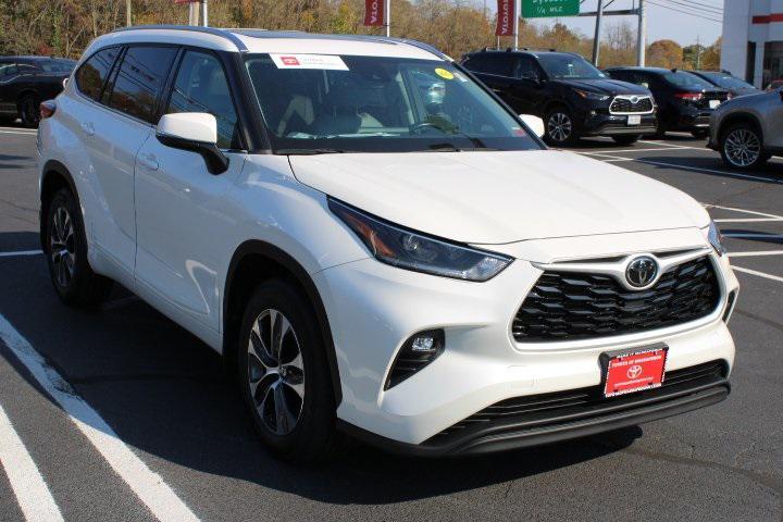 used 2021 Toyota Highlander car, priced at $32,969