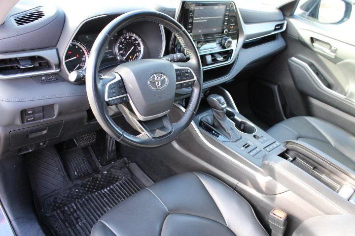 used 2022 Toyota Highlander car, priced at $32,969