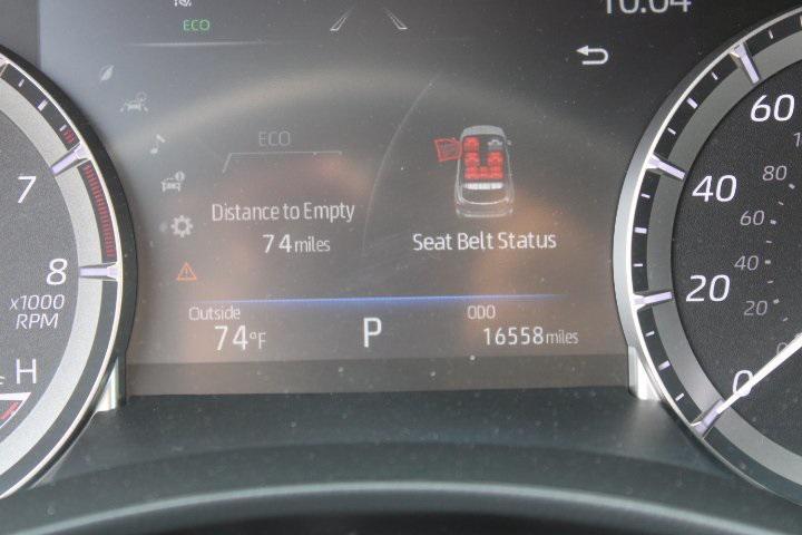 used 2022 Toyota Highlander car, priced at $37,869