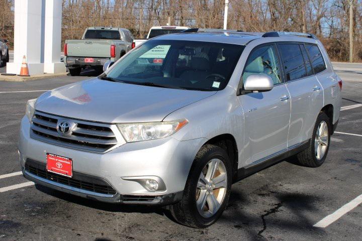 used 2013 Toyota Highlander car, priced at $15,969