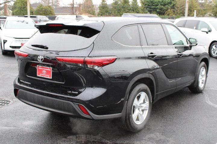 used 2023 Toyota Highlander car, priced at $34,869