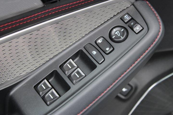 used 2022 Acura MDX car, priced at $38,249