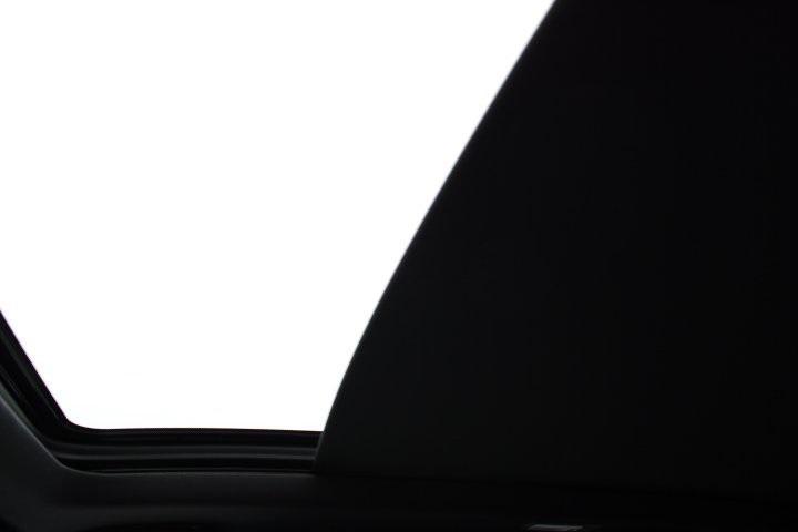 used 2022 Acura MDX car, priced at $38,249