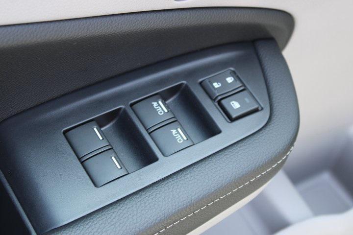 used 2025 Honda Ridgeline car, priced at $38,469