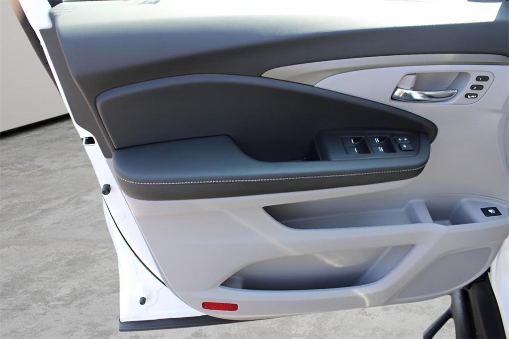 used 2025 Honda Ridgeline car, priced at $38,469