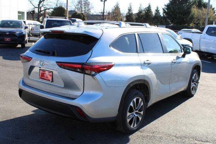 used 2023 Toyota Highlander car, priced at $36,969