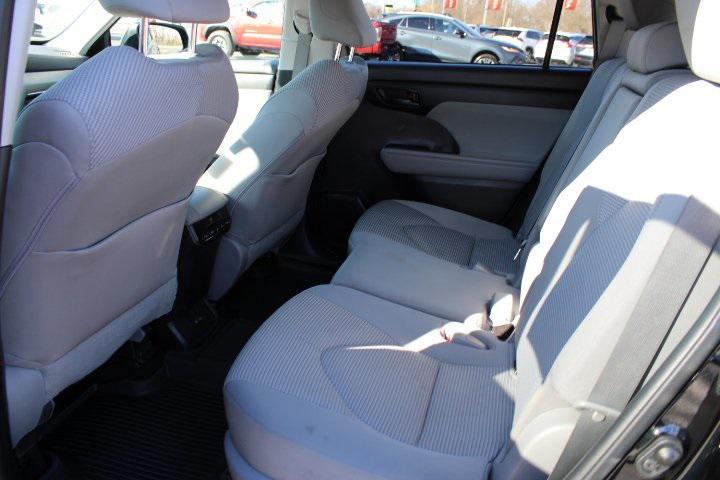 used 2022 Toyota Highlander car, priced at $30,969