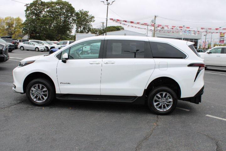 used 2025 Toyota Sienna car, priced at $75,469