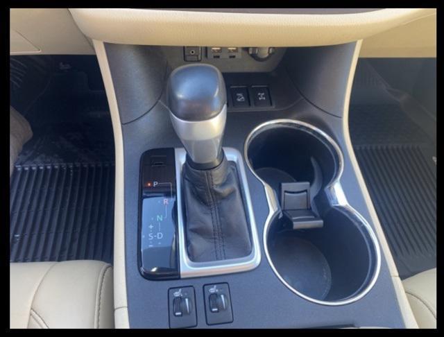 used 2019 Toyota Highlander car, priced at $19,969