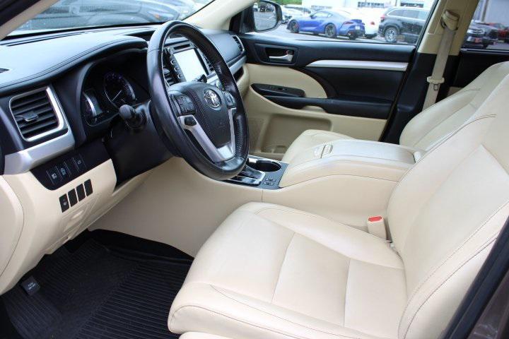 used 2019 Toyota Highlander car, priced at $19,869