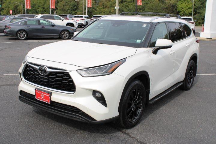 used 2021 Toyota Highlander car, priced at $35,969