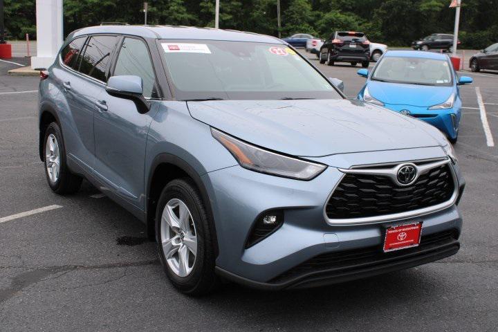 used 2022 Toyota Highlander car, priced at $29,869