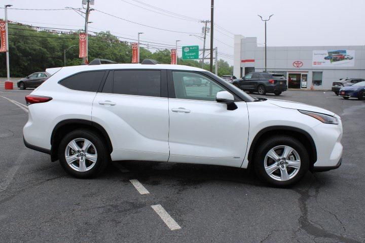 used 2023 Toyota Highlander Hybrid car, priced at $38,997