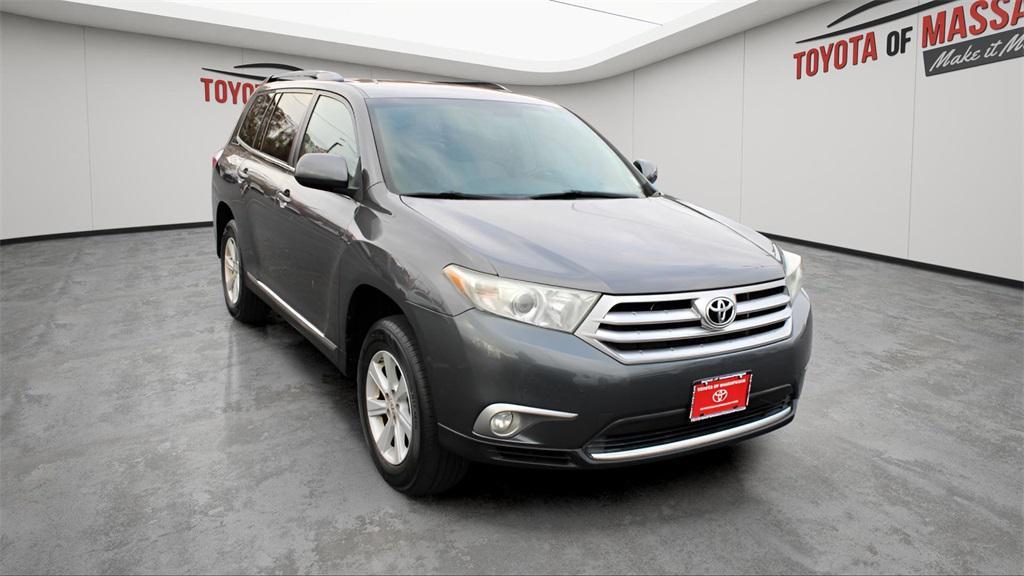 used 2012 Toyota Highlander car, priced at $11,969