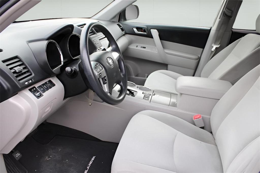 used 2012 Toyota Highlander car, priced at $11,969
