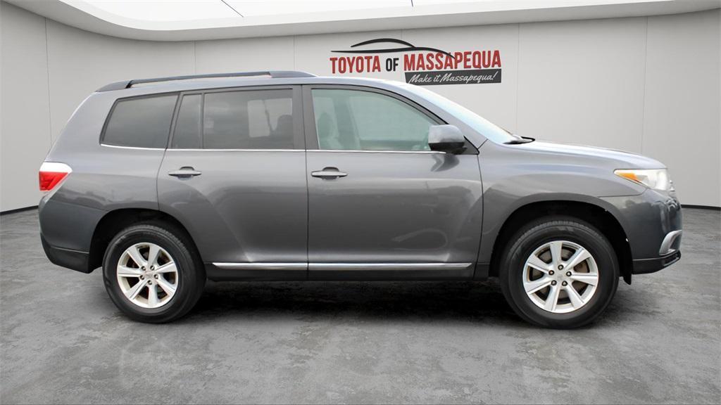 used 2012 Toyota Highlander car, priced at $11,969