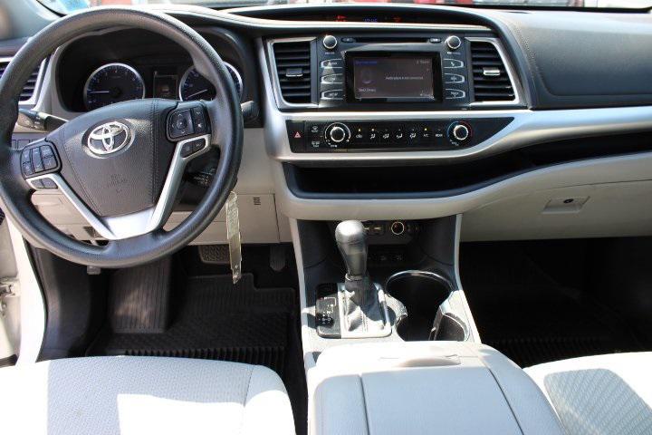 used 2019 Toyota Highlander car, priced at $22,969