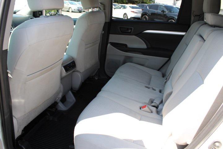 used 2019 Toyota Highlander car, priced at $22,969