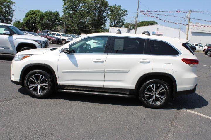 used 2019 Toyota Highlander car, priced at $22,969