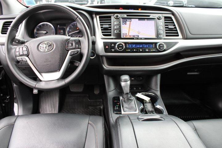 used 2019 Toyota Highlander car, priced at $28,869
