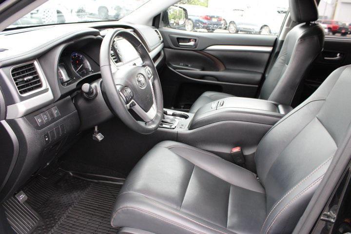 used 2019 Toyota Highlander car, priced at $28,869