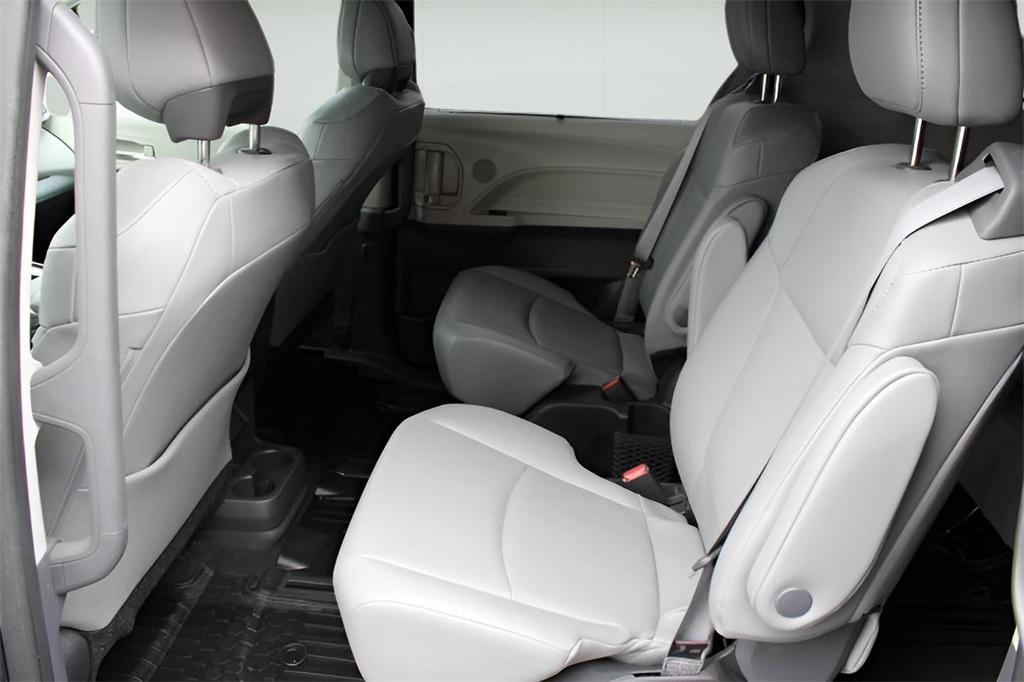 used 2023 Toyota Sienna car, priced at $44,469