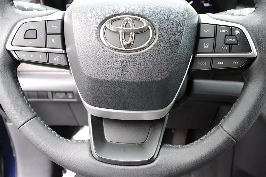 used 2023 Toyota Sienna car, priced at $44,469