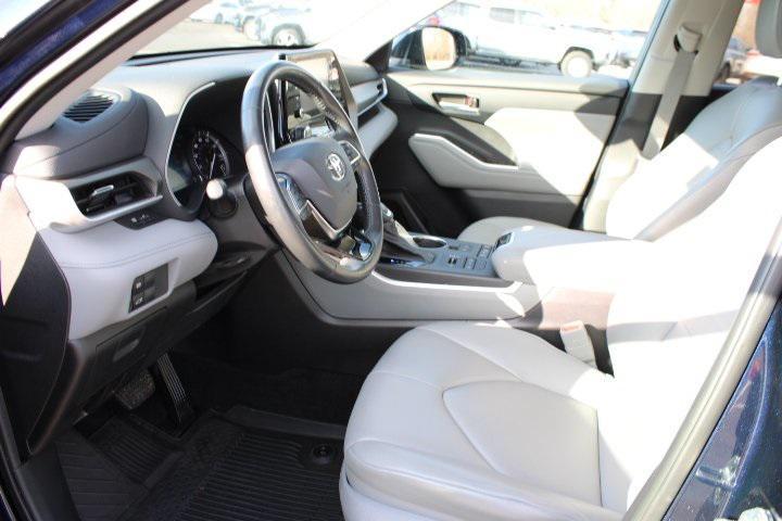 used 2021 Toyota Highlander car, priced at $32,969