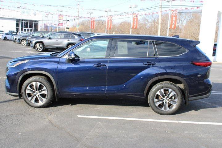 used 2021 Toyota Highlander car, priced at $32,969