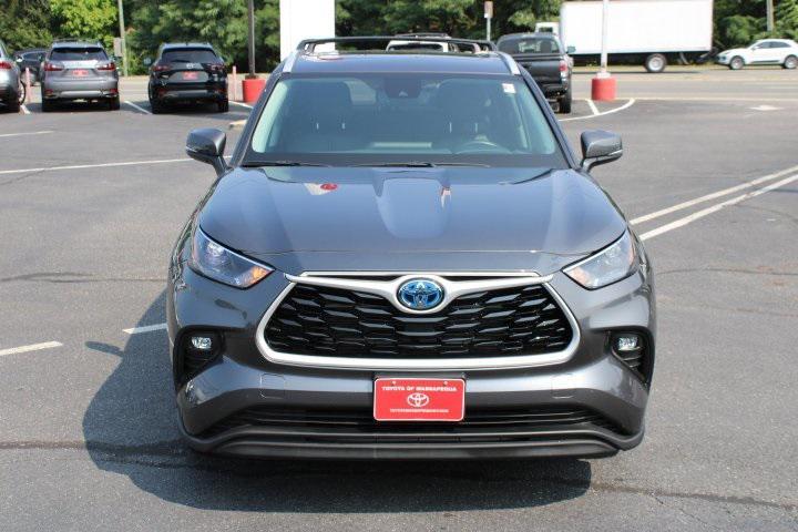 used 2024 Toyota Highlander Hybrid car, priced at $44,969