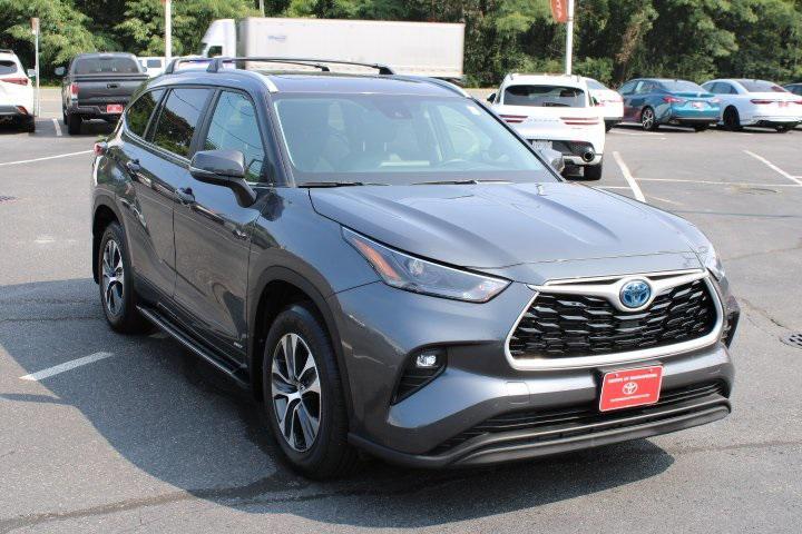 used 2024 Toyota Highlander Hybrid car, priced at $44,969