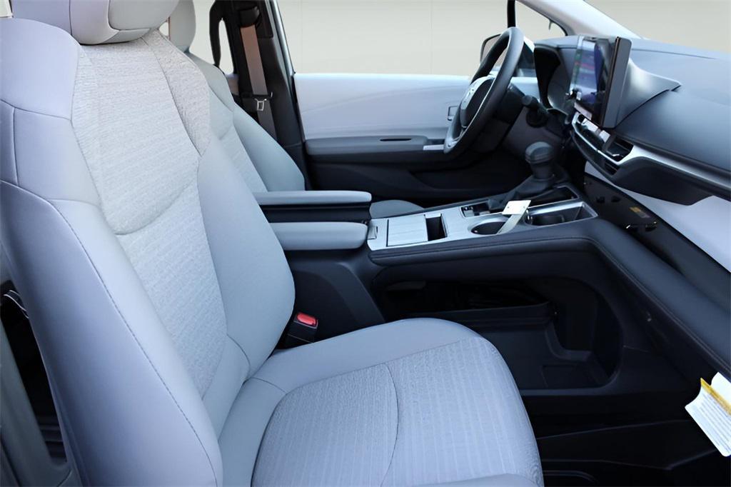 used 2025 Toyota Sienna car, priced at $75,469