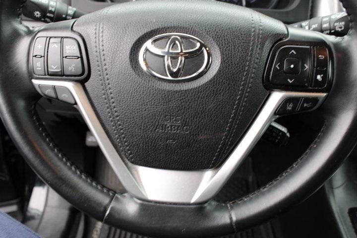 used 2019 Toyota Highlander car, priced at $19,869