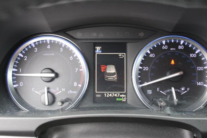 used 2019 Toyota Highlander car, priced at $19,869