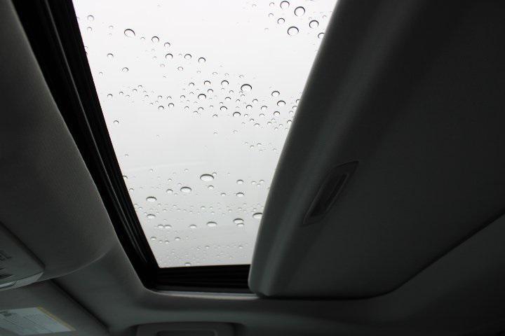 used 2022 Toyota Highlander car, priced at $37,969