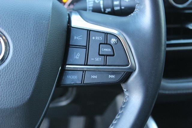 used 2021 Toyota Highlander car, priced at $29,969