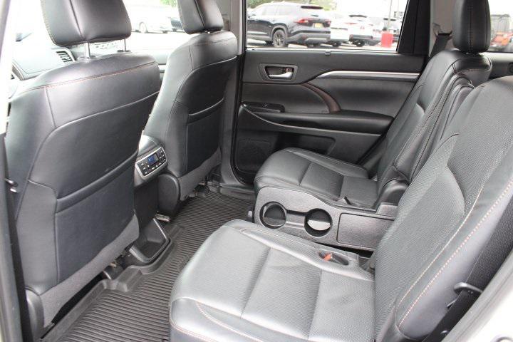 used 2019 Toyota Highlander car, priced at $27,969