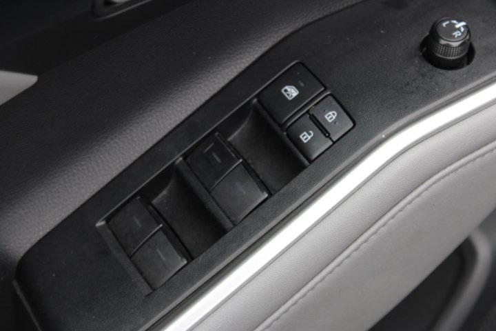 used 2020 Toyota Highlander car, priced at $26,969