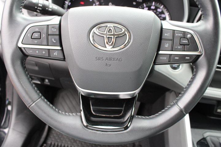 used 2020 Toyota Highlander car, priced at $26,969