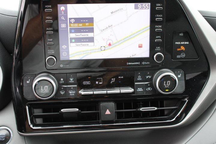used 2020 Toyota Highlander car, priced at $26,969