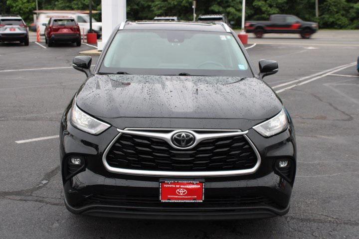 used 2020 Toyota Highlander car, priced at $26,969