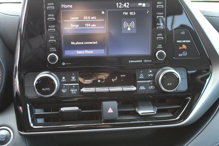 used 2021 Toyota Highlander car, priced at $30,969