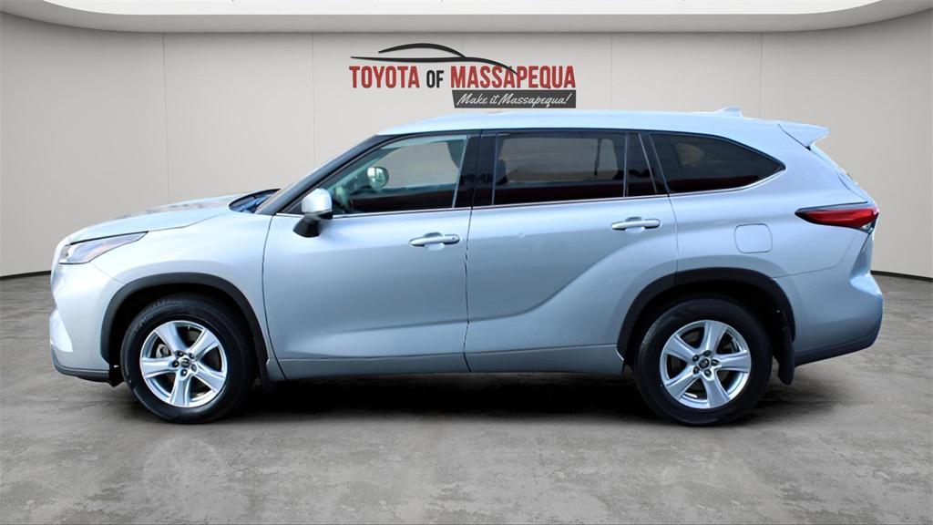 used 2021 Toyota Highlander car, priced at $30,969